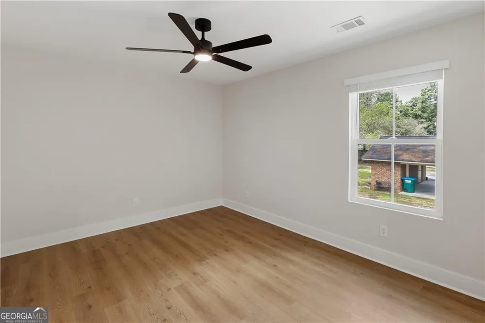 406 S Ash ST Springfield, GA 31329