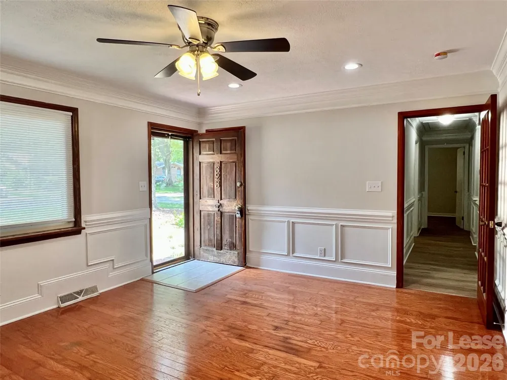 323 Frank Drive Charlotte, NC 28215