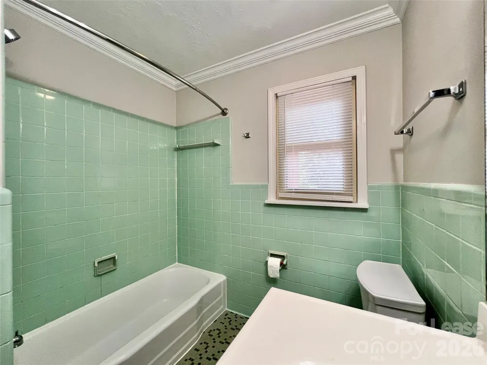 323 Frank Drive Charlotte, NC 28215
