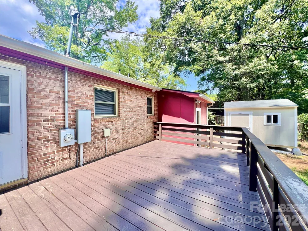 323 Frank Drive Charlotte, NC 28215