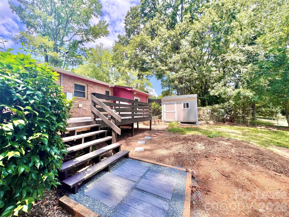 323 Frank Drive Charlotte, NC 28215