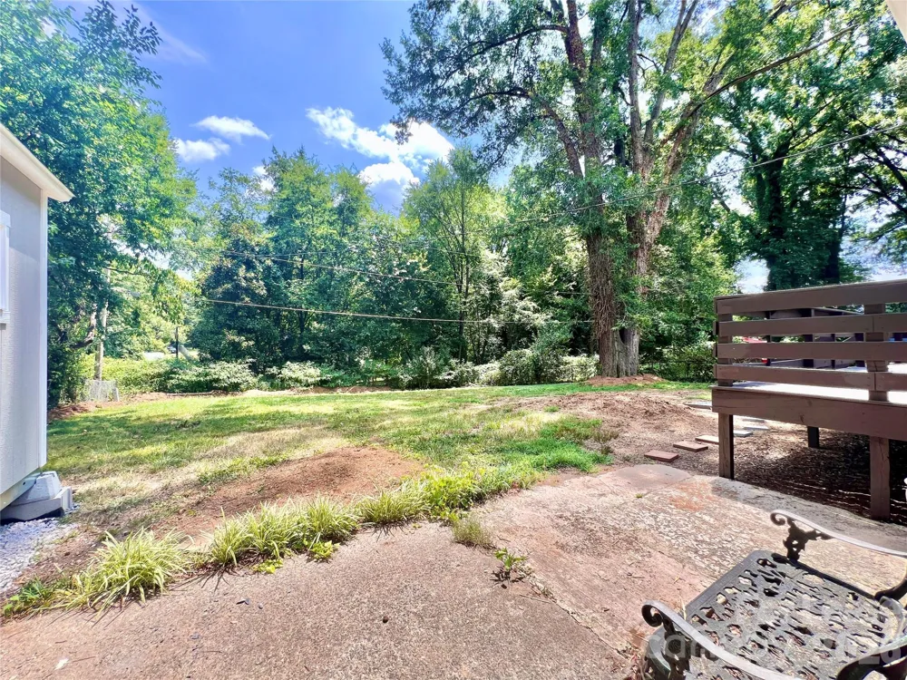 323 Frank Drive Charlotte, NC 28215