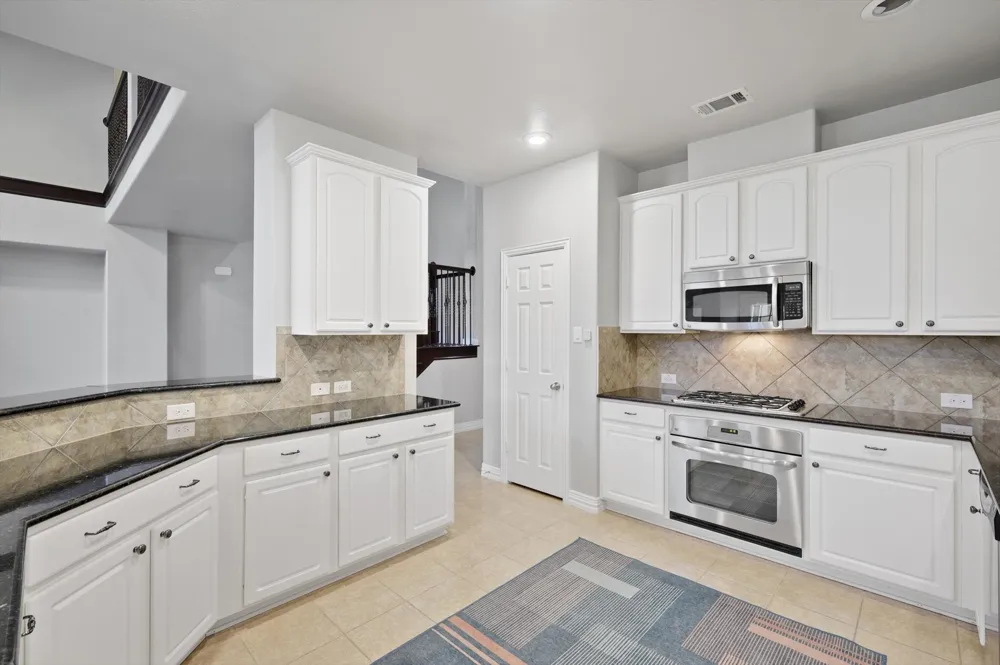 457 Bristol Street Roanoke, TX 76262