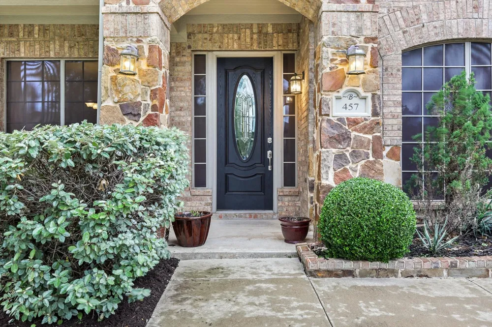 457 Bristol Street Roanoke, TX 76262