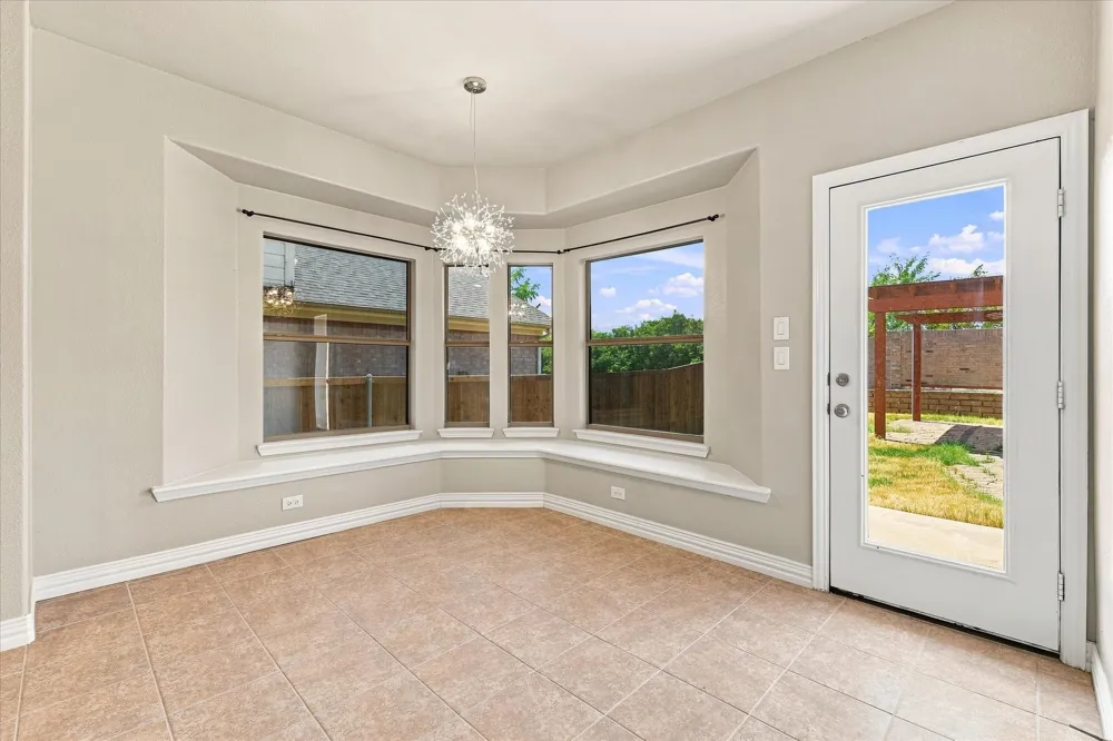 457 Bristol Street Roanoke, TX 76262
