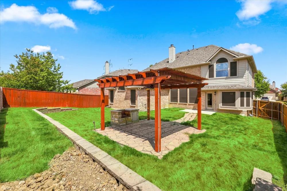457 Bristol Street Roanoke, TX 76262