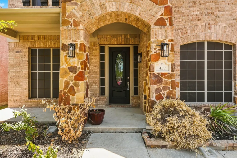 457 Bristol Street Roanoke, TX 76262