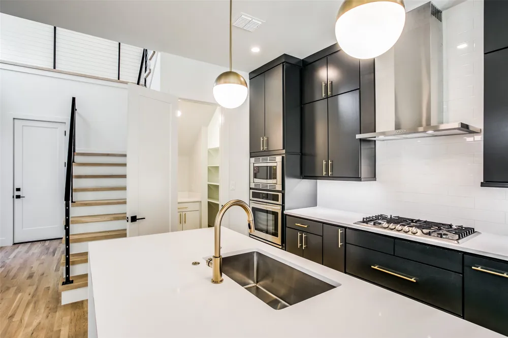 4714 Manett Street Dallas, TX 75204