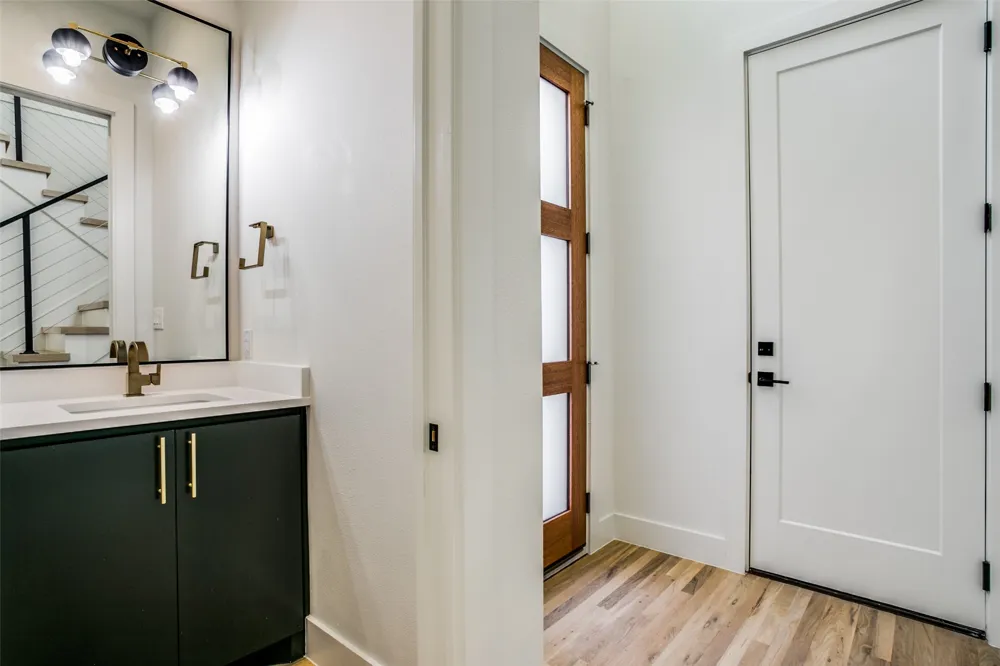 4714 Manett Street Dallas, TX 75204