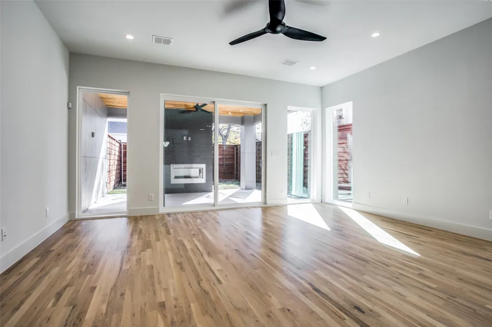 4714 Manett Street Dallas, TX 75204