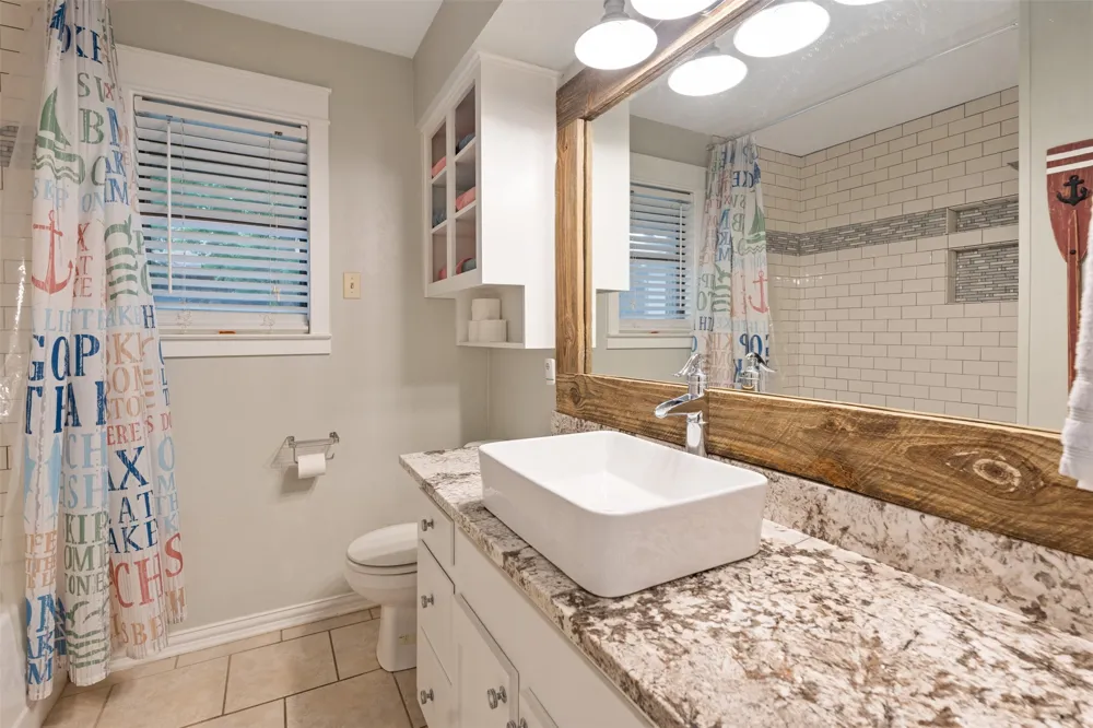 124 Harbor Drive Gun Barrel City, TX 75156