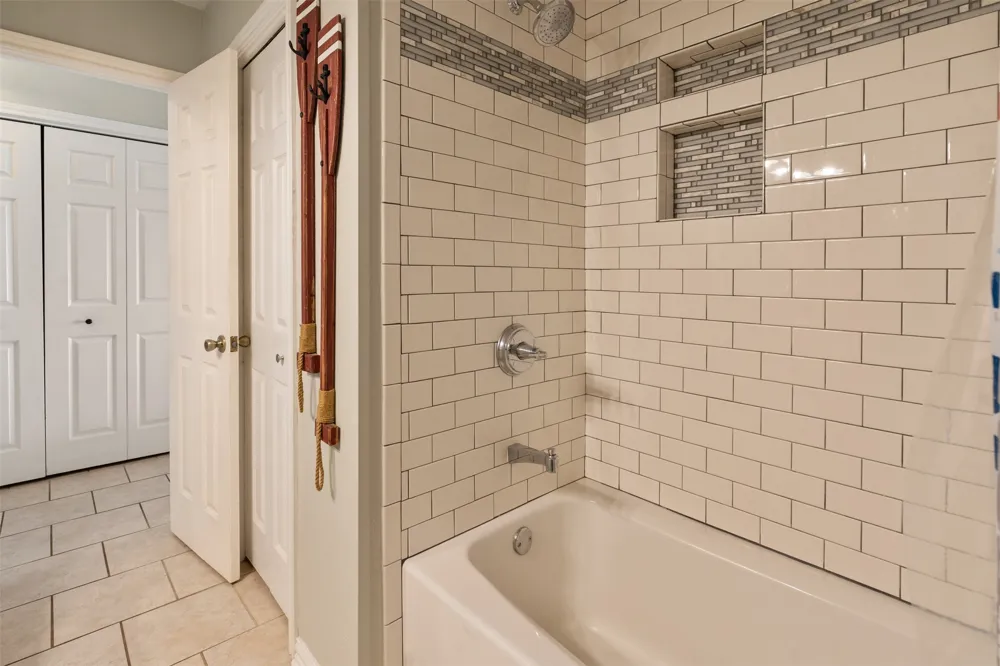 124 Harbor Drive Gun Barrel City, TX 75156