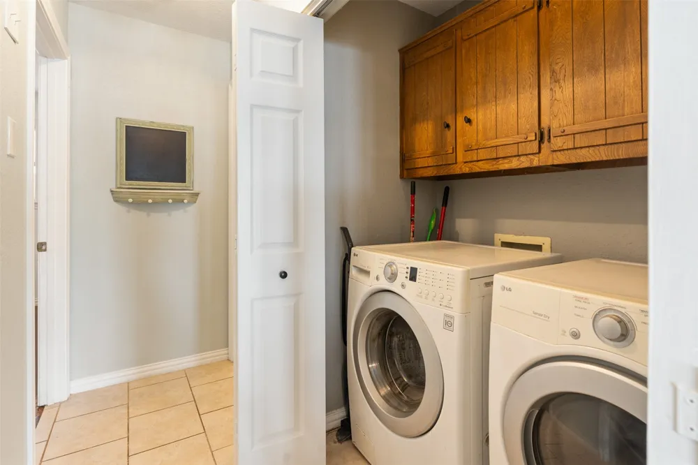 124 Harbor Drive Gun Barrel City, TX 75156