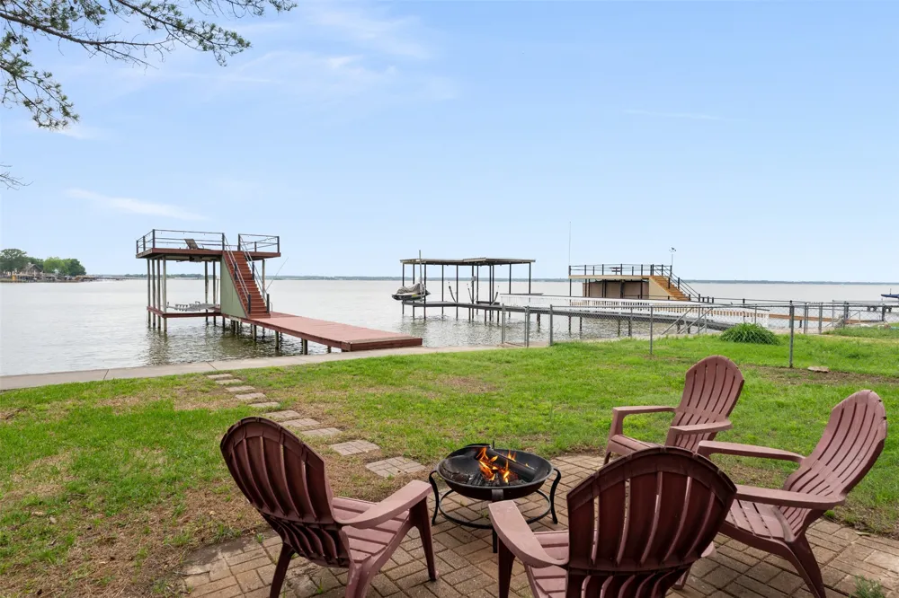 124 Harbor Drive Gun Barrel City, TX 75156