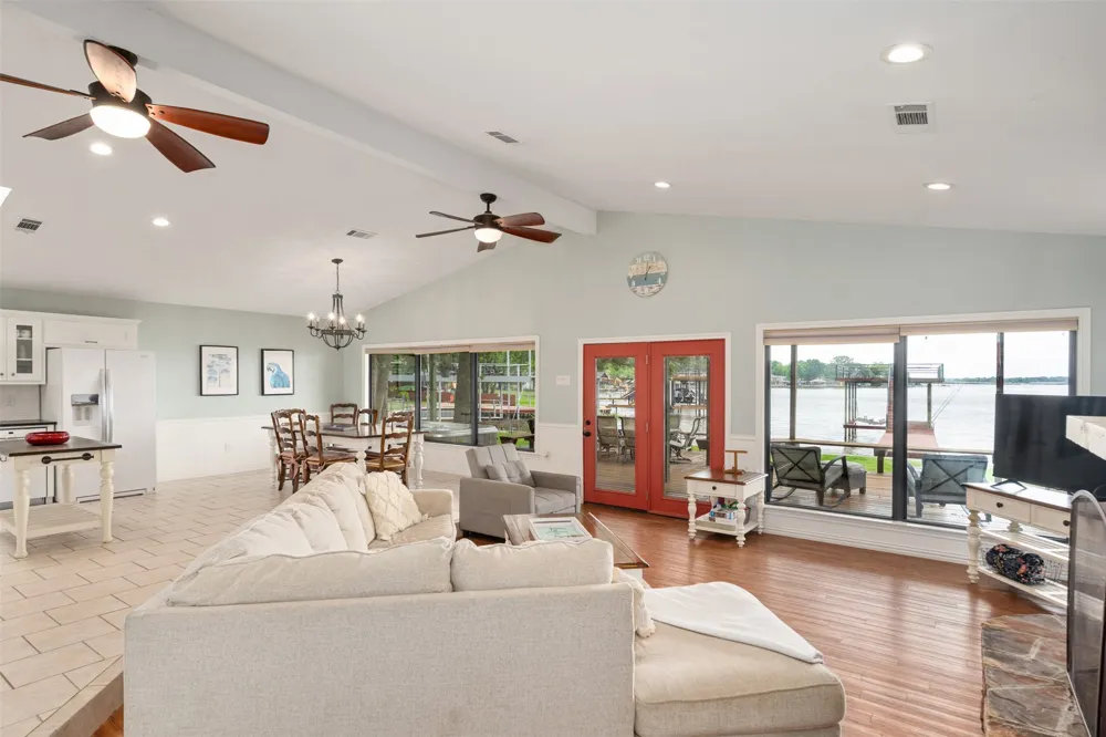 124 Harbor Drive Gun Barrel City, TX 75156