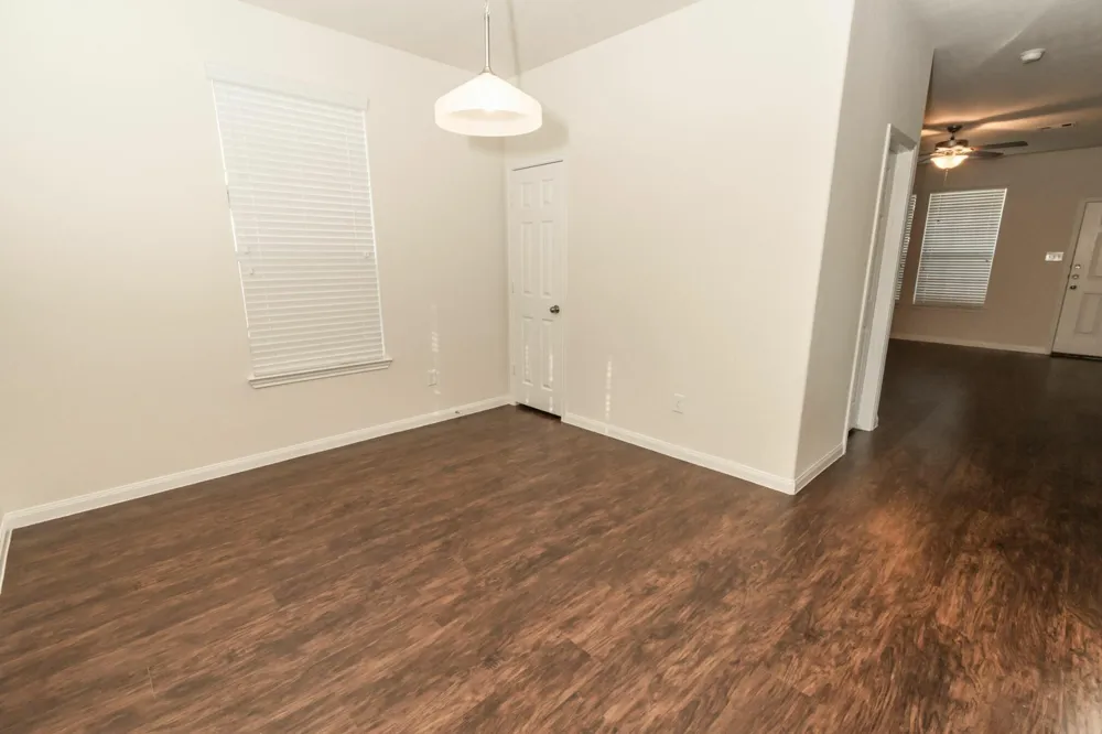 19 Leisure Shore Court Manvel, TX 77578
