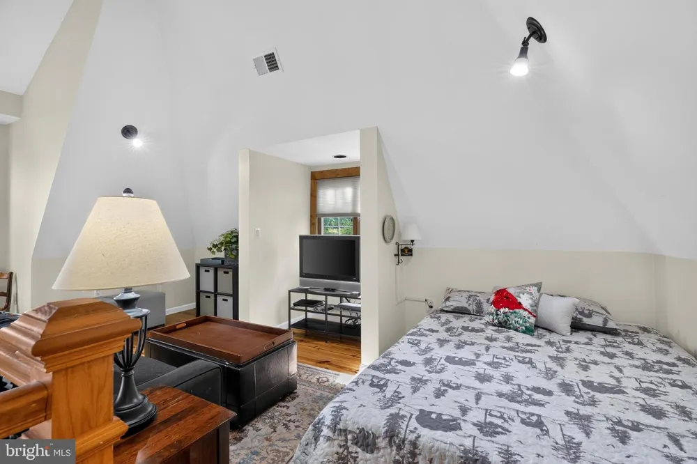 144 CONNIE ROAD Basye, VA 22810