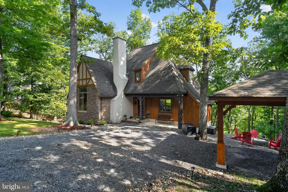 144 CONNIE ROAD Basye, VA 22810