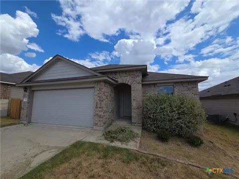 1049 Velvet Court