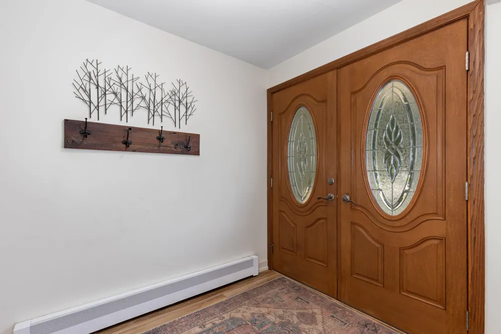 819 E Plainfield Court Zeeland, MI 49464