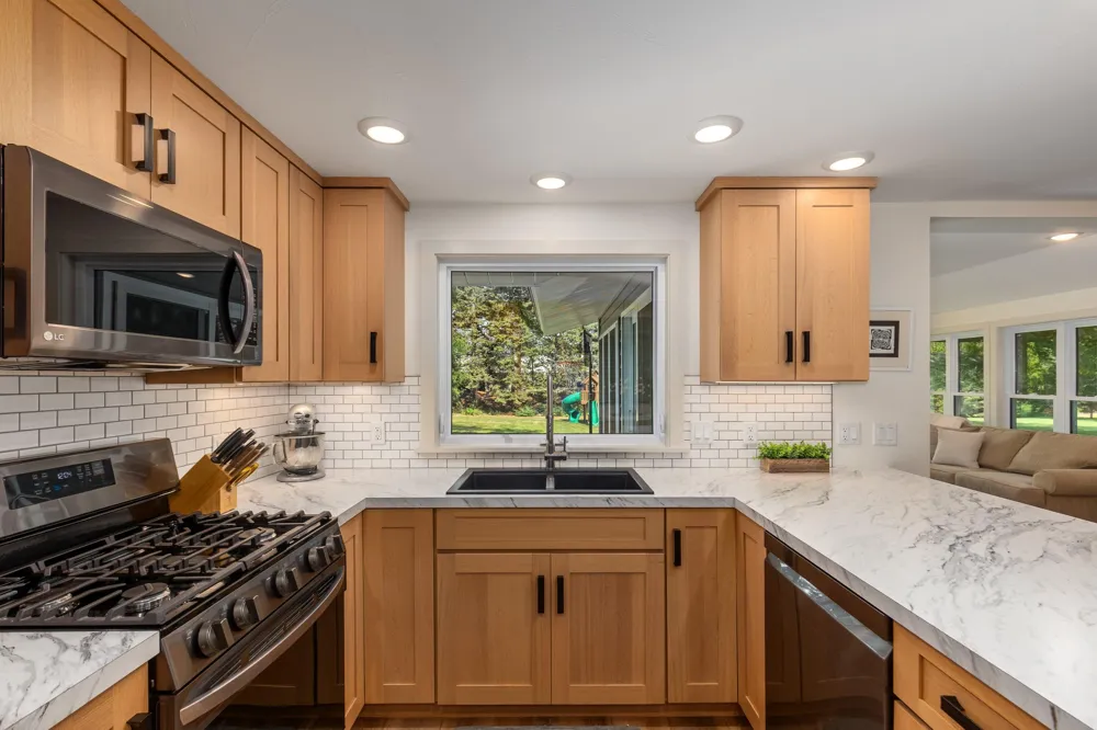 819 E Plainfield Court Zeeland, MI 49464