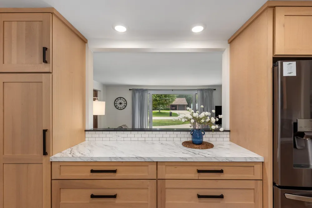 819 E Plainfield Court Zeeland, MI 49464