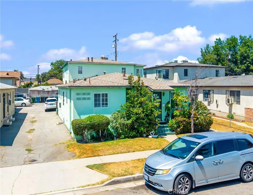 221 S Bushnell Avenue Alhambra, CA 91801