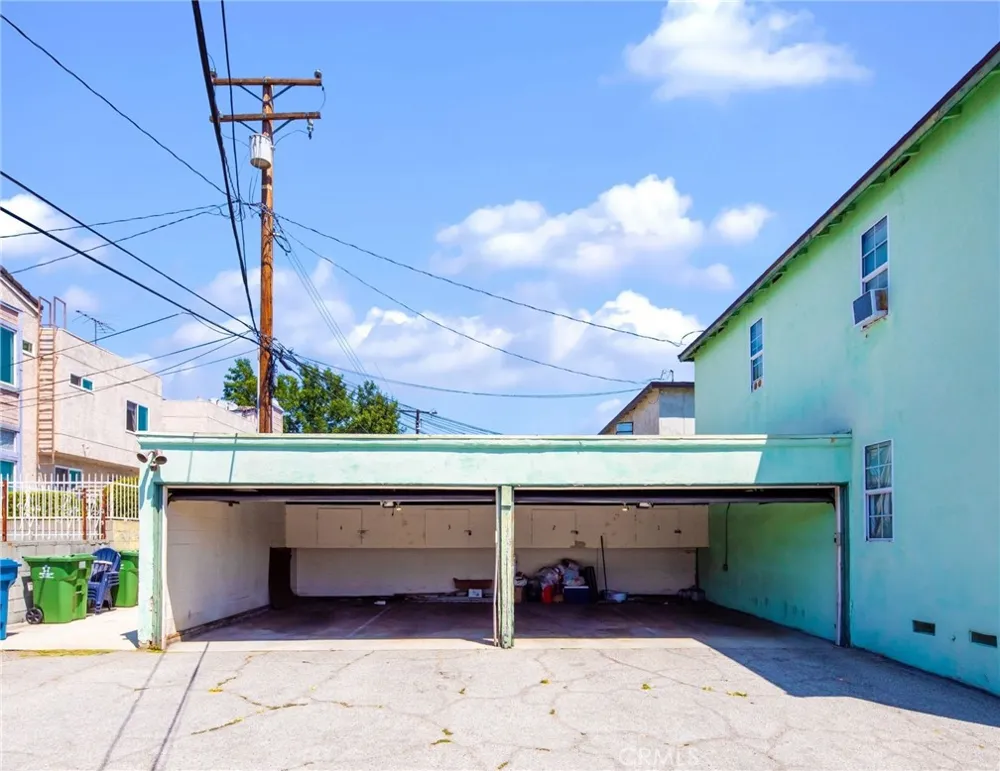 221 S Bushnell Avenue Alhambra, CA 91801