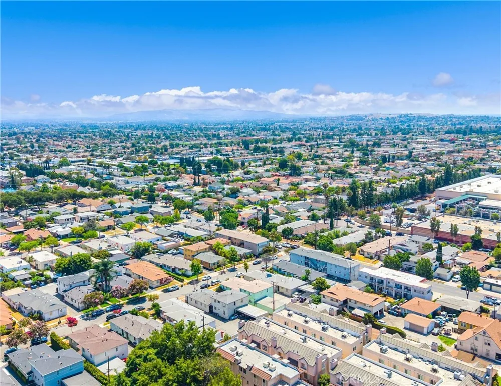 221 S Bushnell Avenue Alhambra, CA 91801