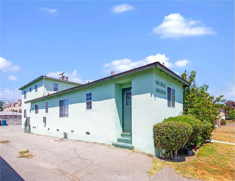 221 S Bushnell Avenue Alhambra, CA 91801