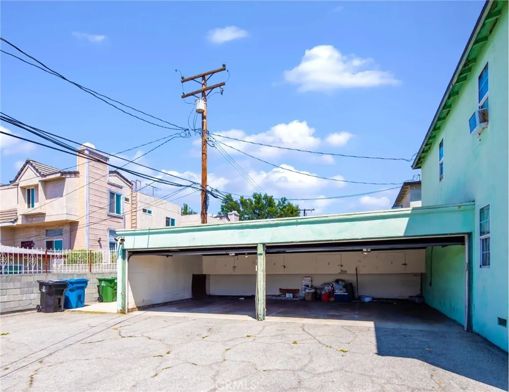 221 S Bushnell Avenue Alhambra, CA 91801