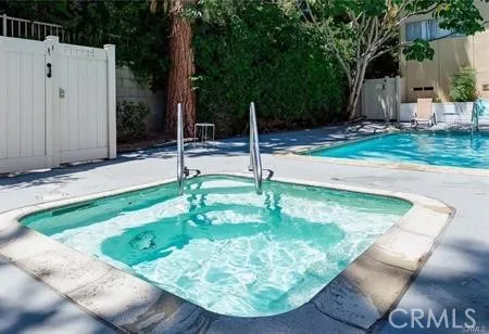 11138 Aqua Vista Street #9 Studio City, CA 91602