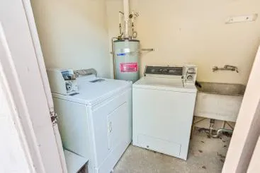 1125 Laguna Avenue #1 Burlingame, CA 94010