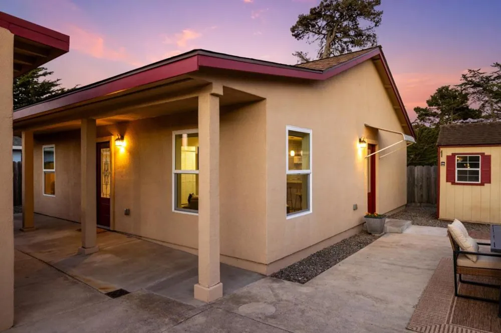 3026 Independence Avenue Marina, CA 93933