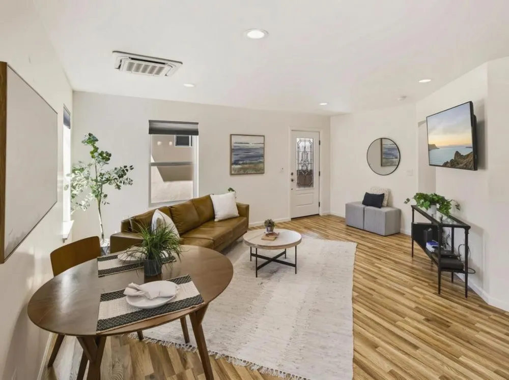 3026 Independence Avenue Marina, CA 93933