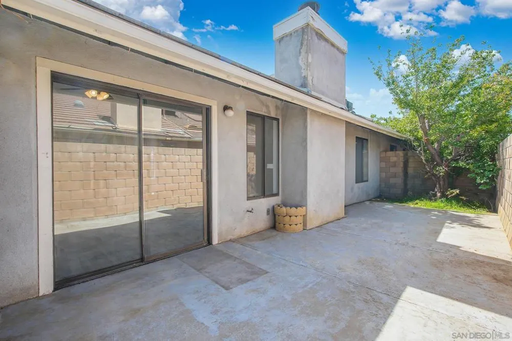 1402 Hancock Cir San Jacinto, CA 92583