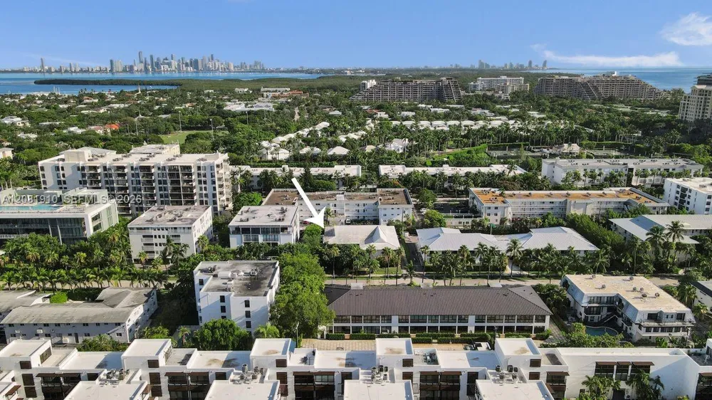 195 Sunrise Dr #7 Key Biscayne, FL 33149