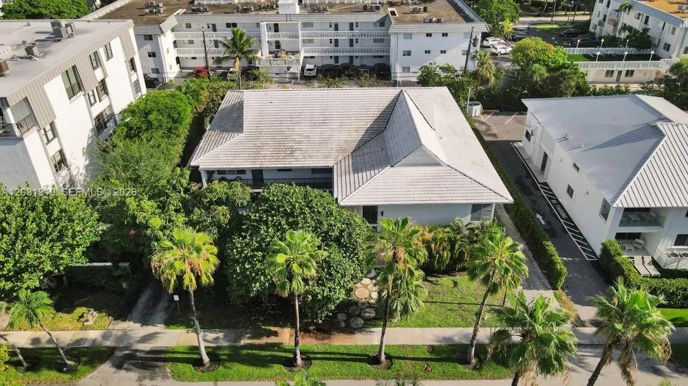 195 Sunrise Dr #7 Key Biscayne, FL 33149