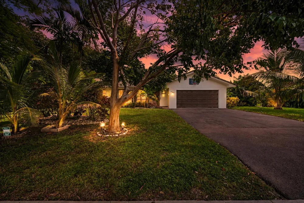 4203 NW 75TH AVENUE Coral Springs, FL 33065