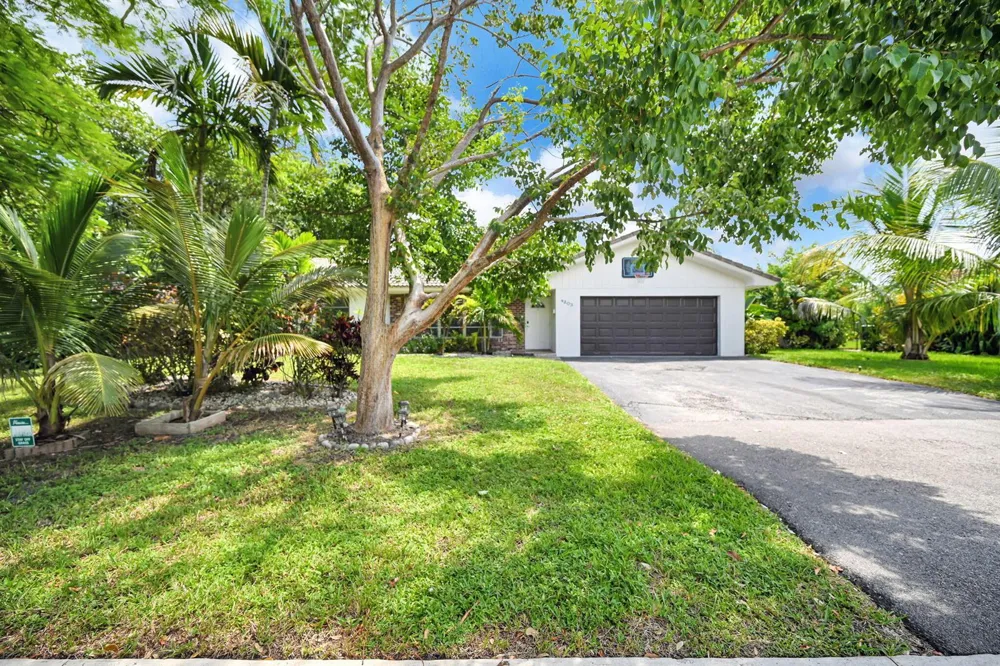 4203 NW 75TH AVENUE Coral Springs, FL 33065
