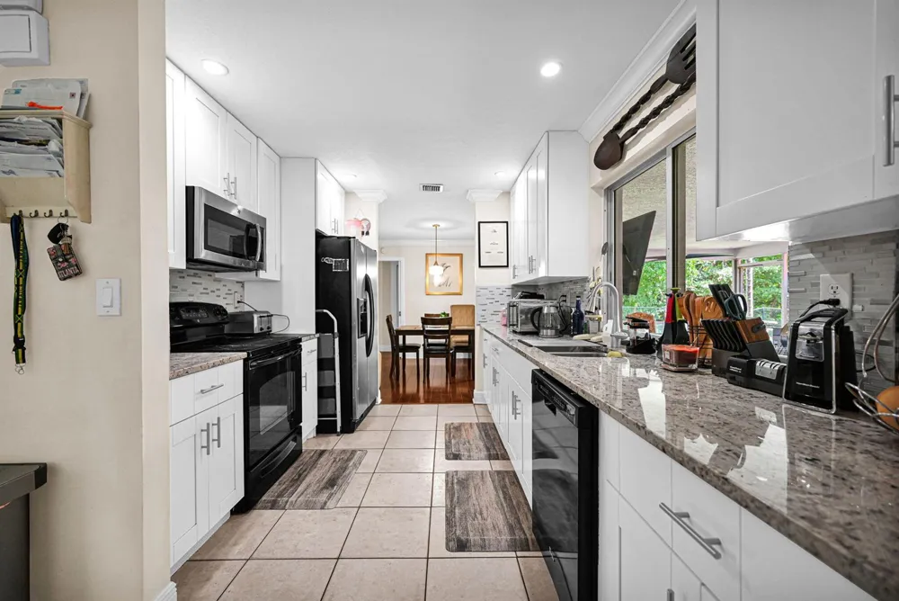 4203 NW 75TH AVENUE Coral Springs, FL 33065