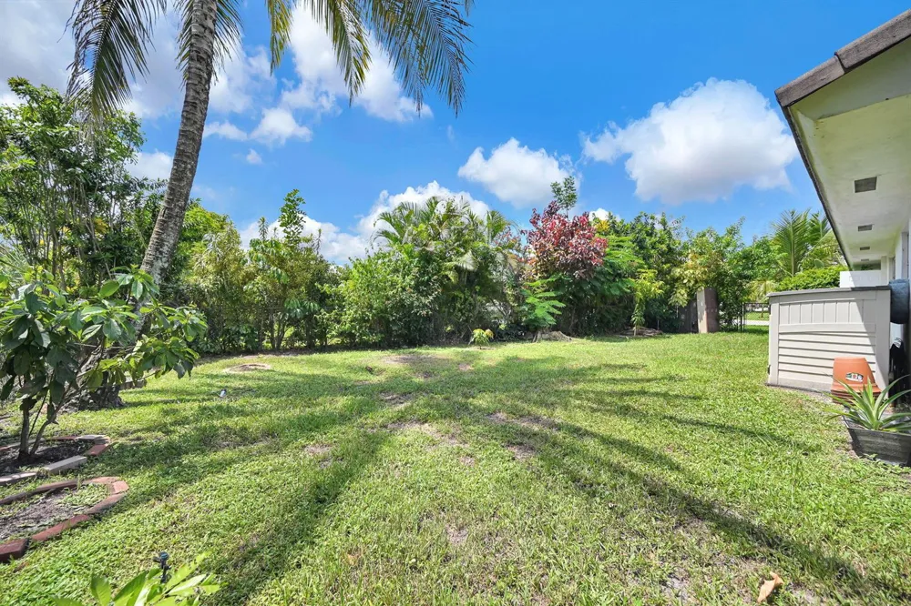 4203 NW 75TH AVENUE Coral Springs, FL 33065