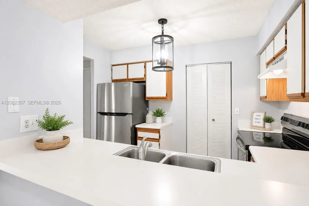 1229 SW 46th Ave #415 Pompano Beach, FL 33069