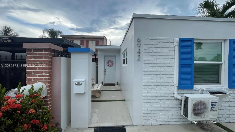 6942 W 14th Ct Hialeah, FL 33014
