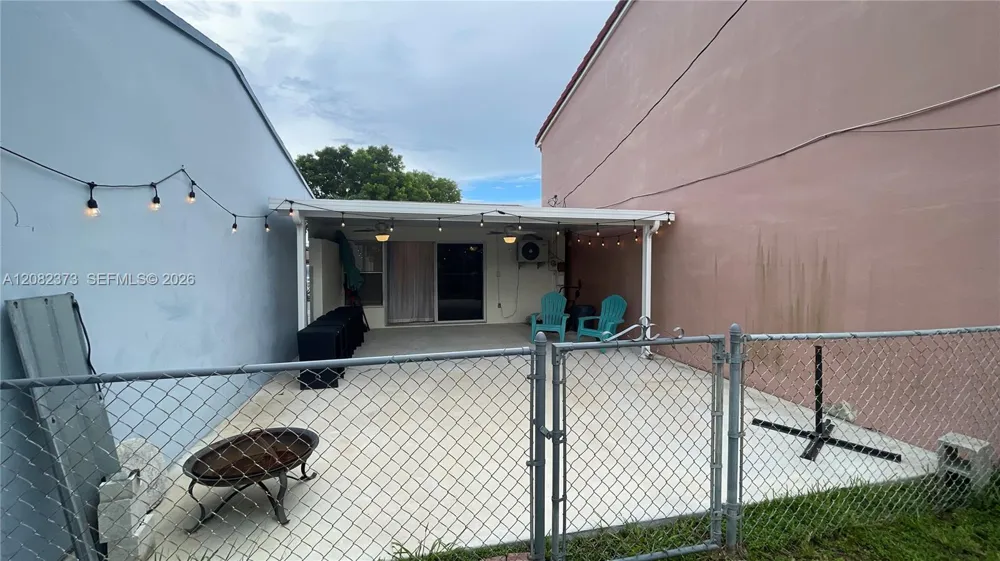 6942 W 14th Ct Hialeah, FL 33014