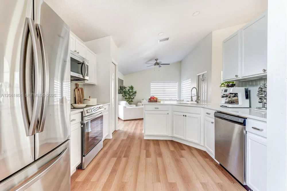 10031 RIVER GLEN CT Orlando, FL 32825