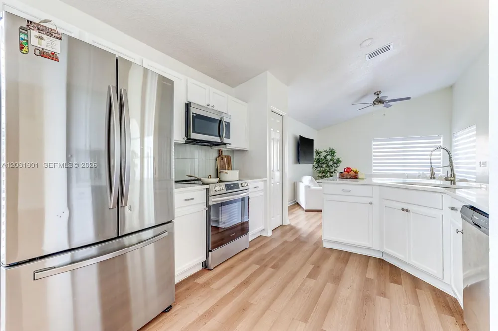 10031 RIVER GLEN CT Orlando, FL 32825