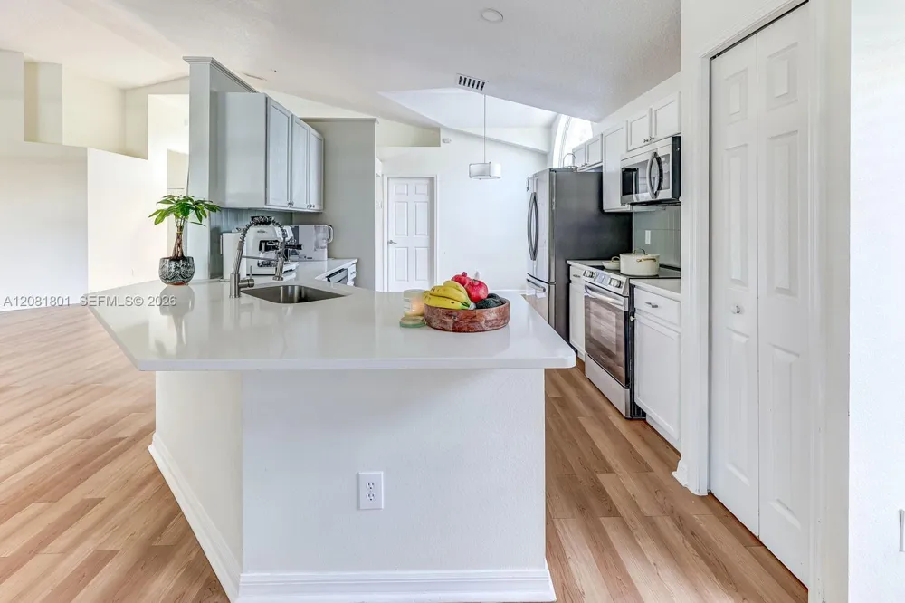 10031 RIVER GLEN CT Orlando, FL 32825