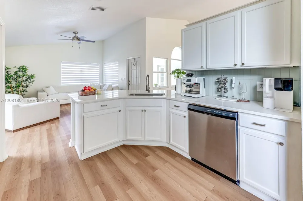 10031 RIVER GLEN CT Orlando, FL 32825