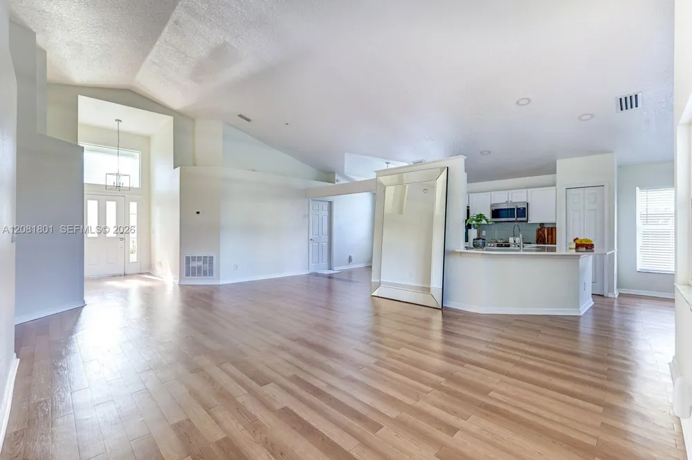 10031 RIVER GLEN CT Orlando, FL 32825